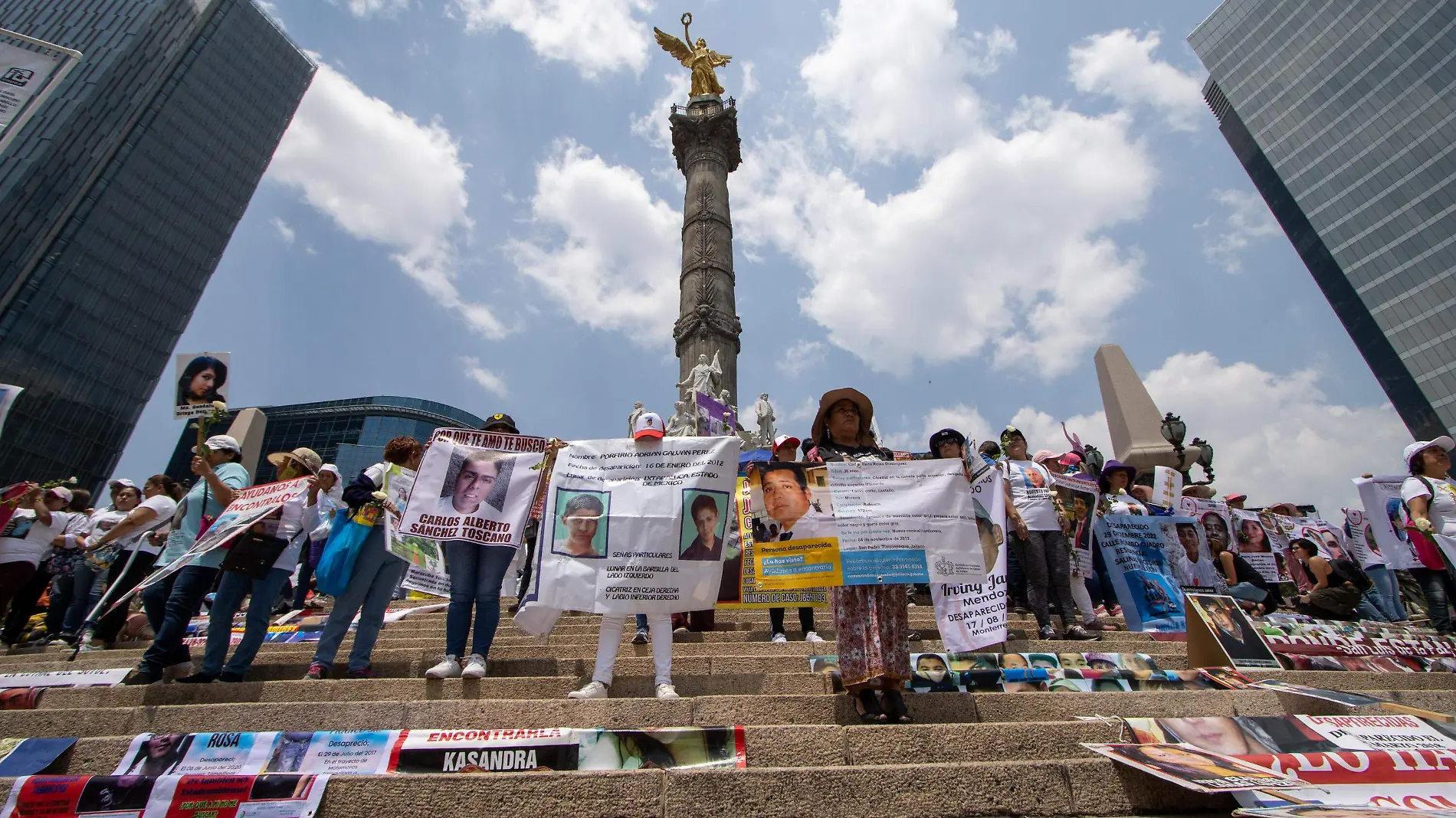 MARCHA_10_DE_MAYO_DIGNIDAD_DESAPARECIDOS_alejandro aguilar